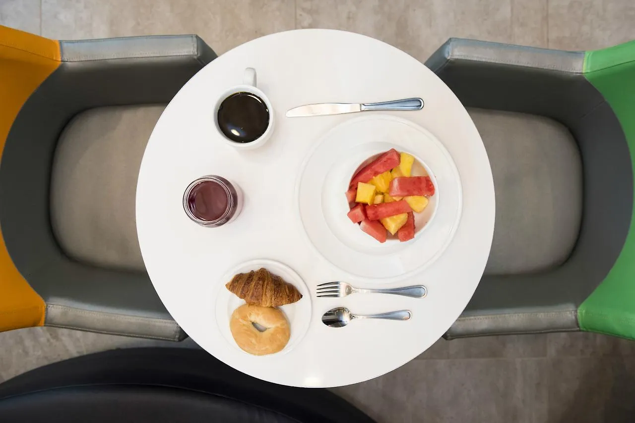 **  Ibis Styles New York Laguardia Airport Hotel United States
