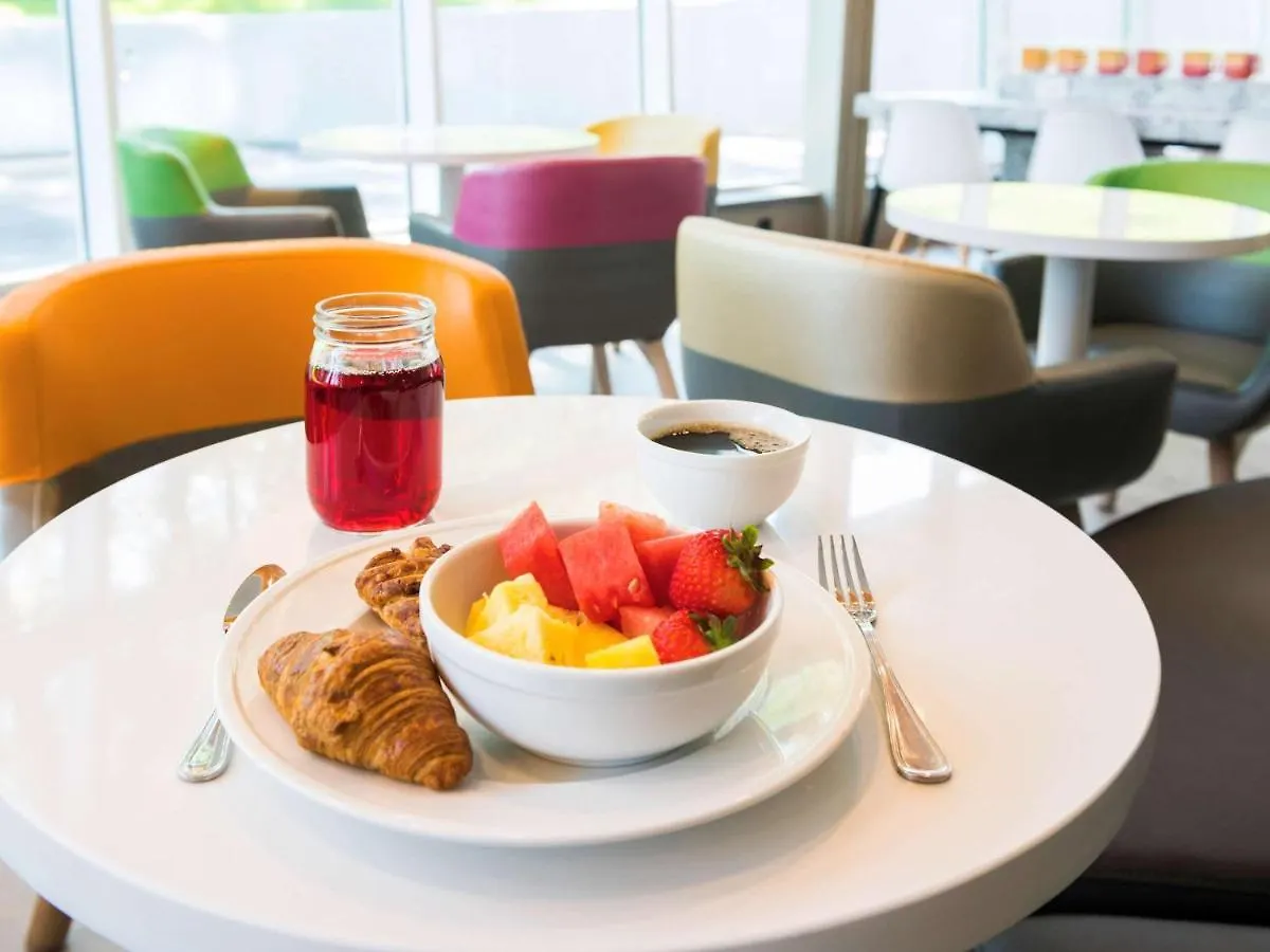 Ibis Styles New York Laguardia Airport Hotel